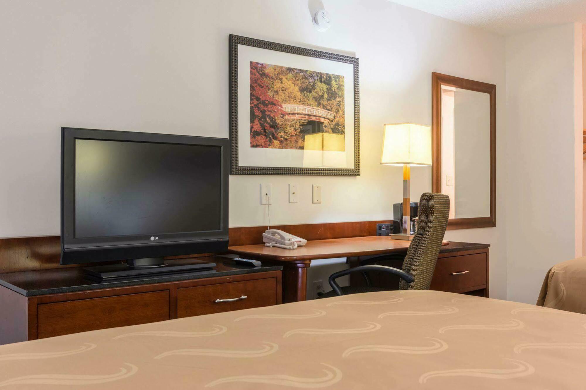 Days Inn By Wyndham Hartsfield Jackson Atlanta Airport West College Park Екстериор снимка