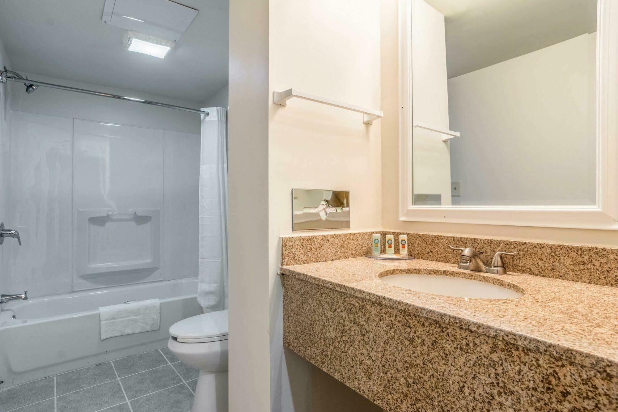Days Inn By Wyndham Hartsfield Jackson Atlanta Airport West College Park Екстериор снимка